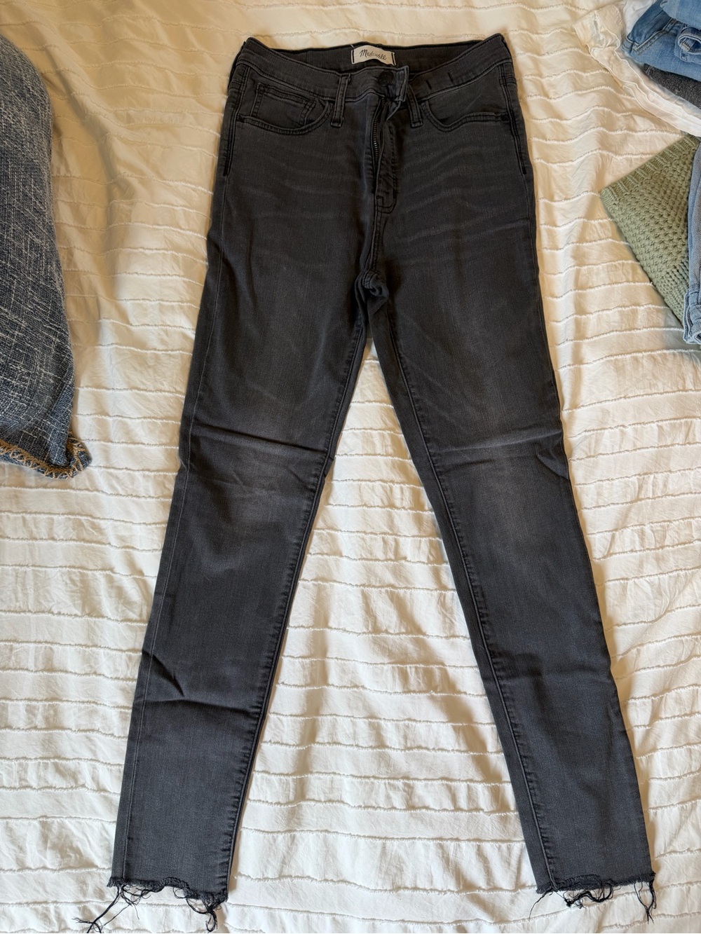 Madewell Black 9" Mid-Rise Skinny Jeans